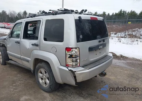 2010 Jeep Liberty Sport from USA, damaged, VIN 1J4PN2GK1AW178253
